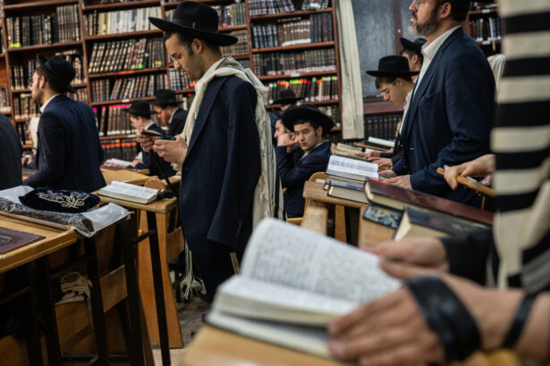 Ultraorthodox 043 Wide A147d6afe047c2a58838752e43ab667f610c8fe0 S1400 C100.jpg