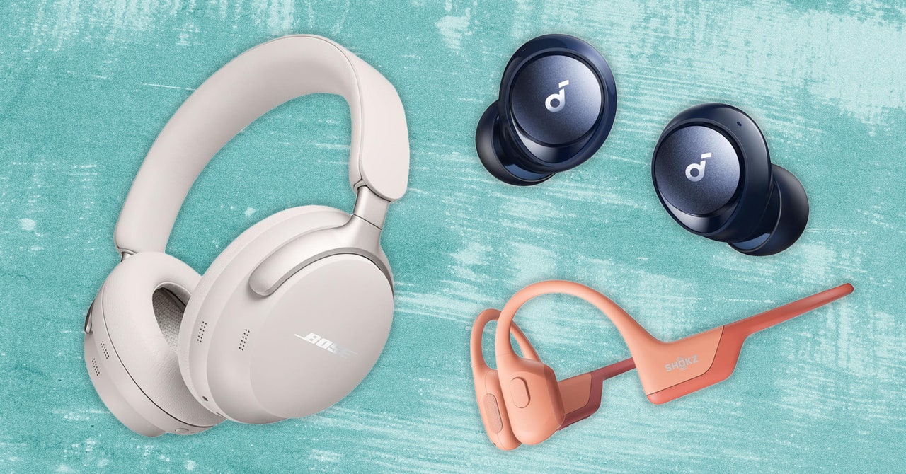 26 Best Black Friday Headphone Deals (2024)